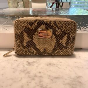 Michael Kors wallet